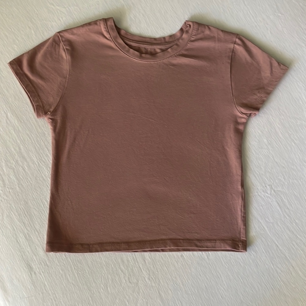 Womens crop t shirt, size s, just bought, never worn